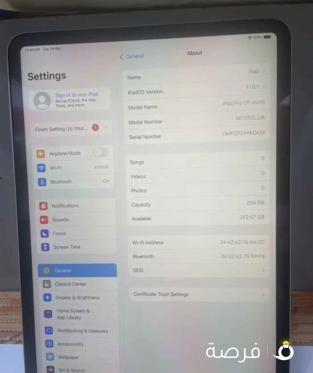 للبيع ايباد برو ⁦⁦11⁩⁩ إنش ⁦⁦256⁩⁩ جيجا واي فاي لون سلفر معاه البلاك الاصلي والواير بدون كرتون نظيف