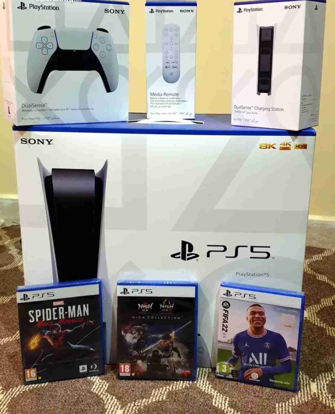 حزمة سوني PS5 - وحدة تحكم إضافية - وحدة تحكم عن بُعد للوسائط - محطة شحن - 3 ألعا