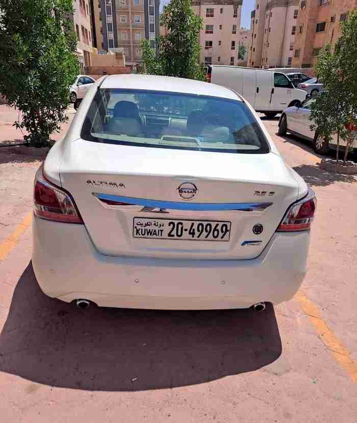 للبيع نيسان التيما موديل 3013