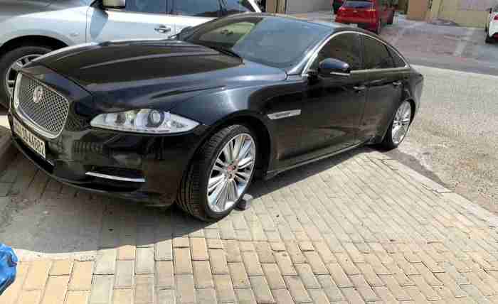 Jaguar XJ - 2011 Black