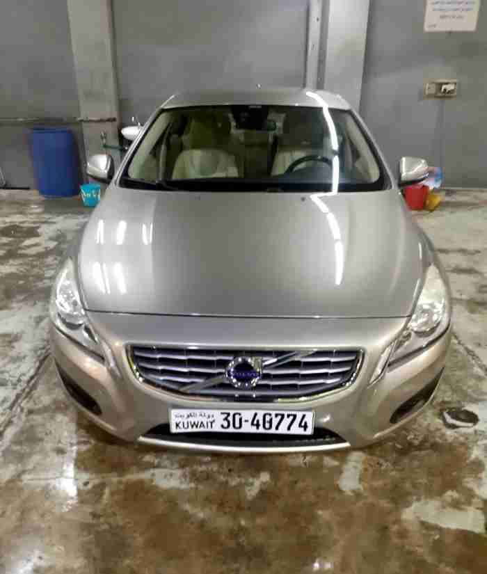 فولفوا S60 2013