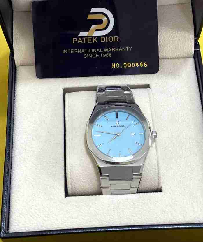 للبيع ساعة PATEK DIOR جديده
