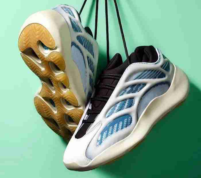 ييزى 700 v 3 صور واقعيه