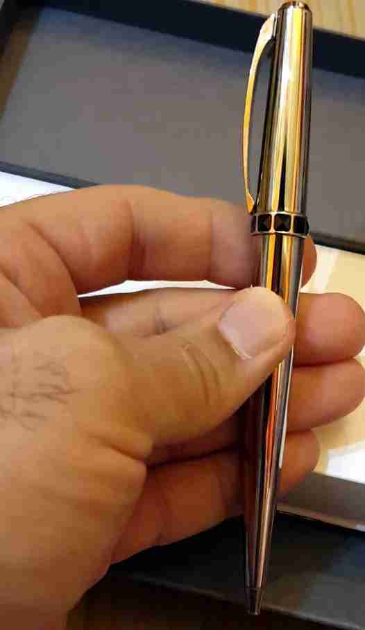 قلم Dior أصلي