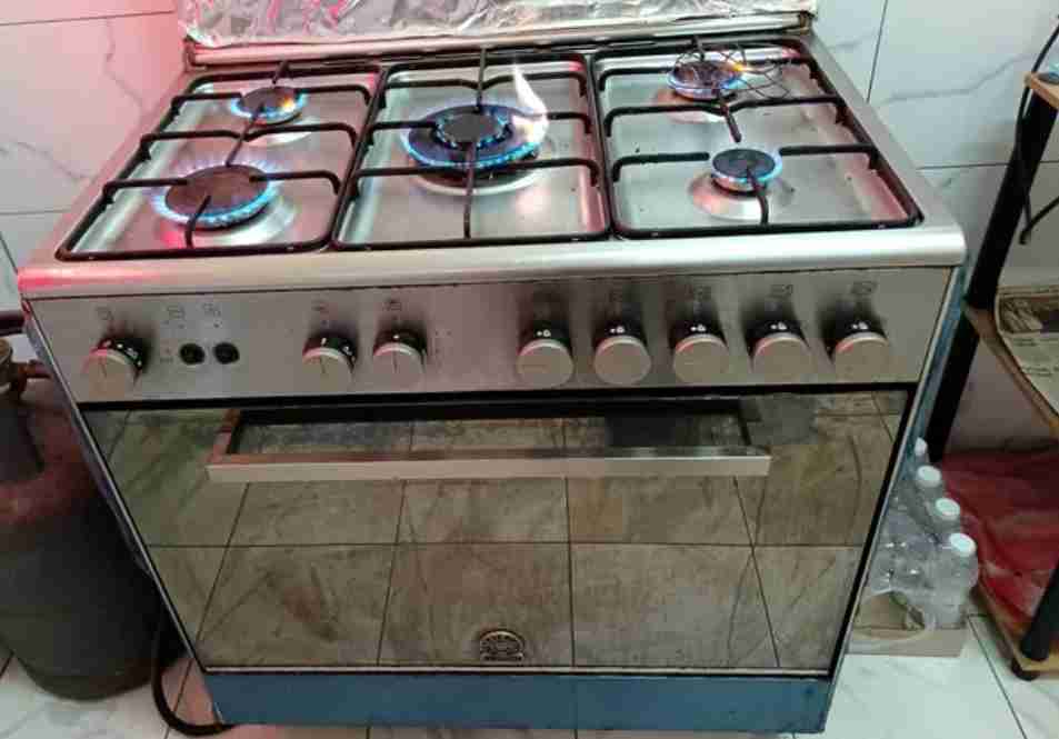 طباخ ايطالى بحالة جيدة