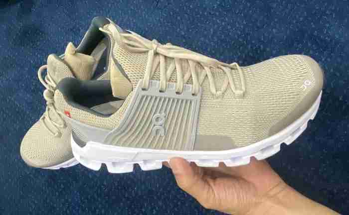 حذاء رياضي QC