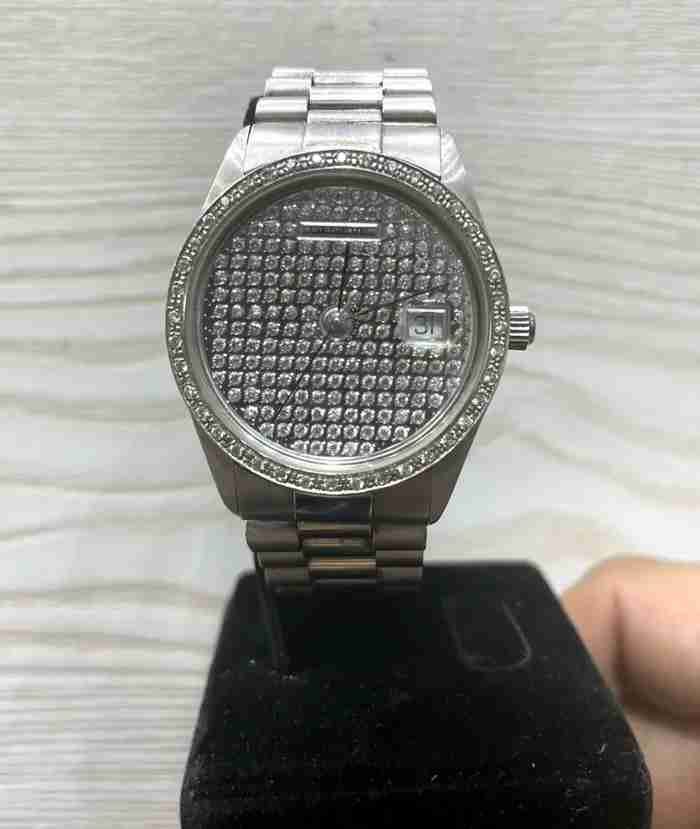 Geneve Gold watches for sale