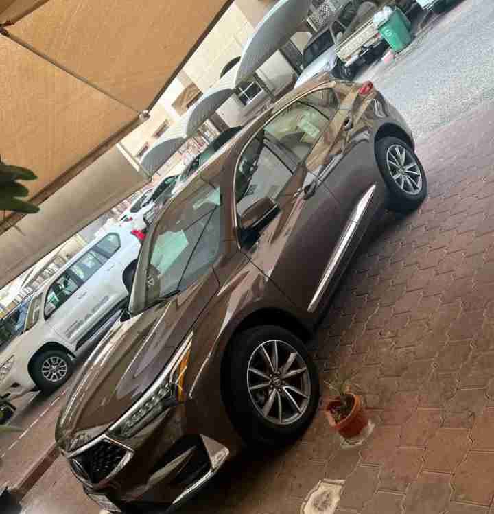 اكورا 2020 RDX اصفاااار
