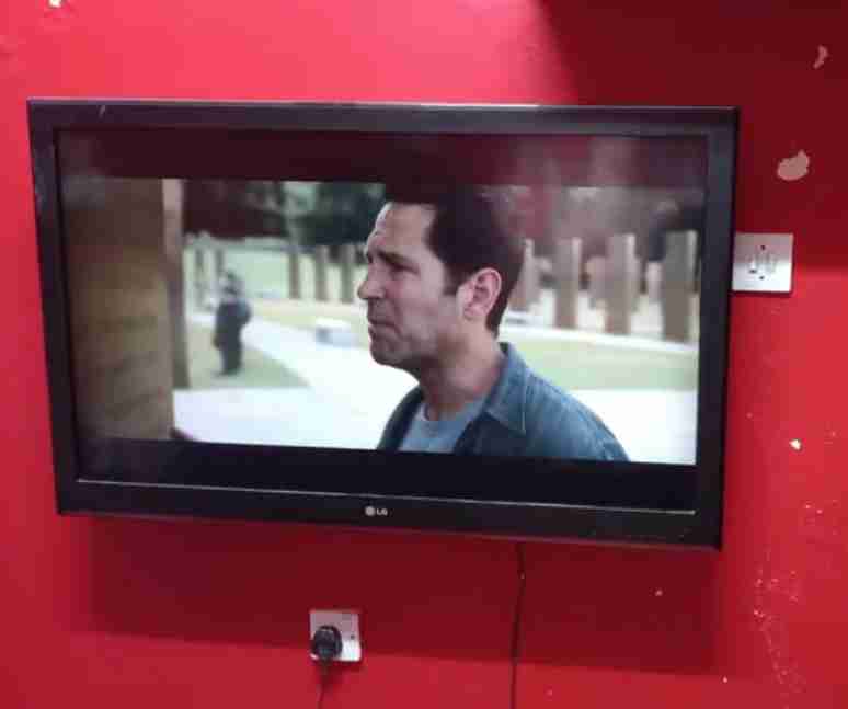 LG 42 inches LCd