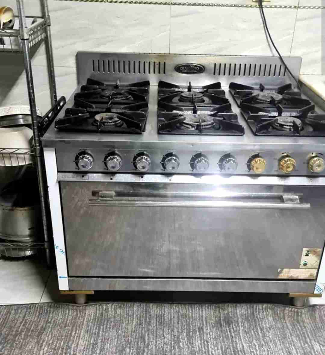 للبيع طباخ شرط شغل شاريه 500
