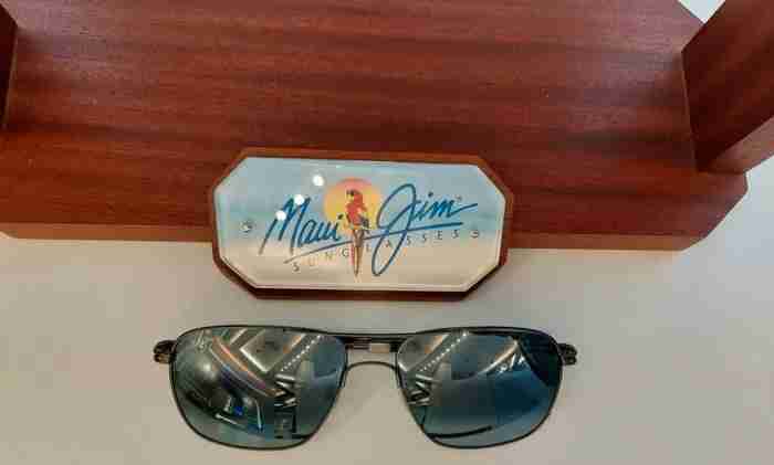 Maui Jim sunglasses
أ