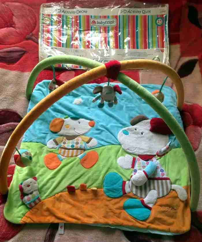 3-D Activity Quilt سجاد لدعم الحواس و الحركة للرضع