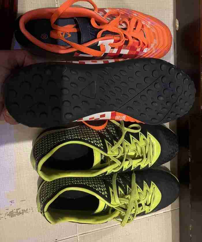 Football boots/ Futsal shoes