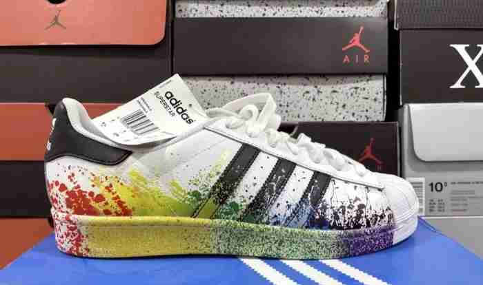 Adidas Superstar