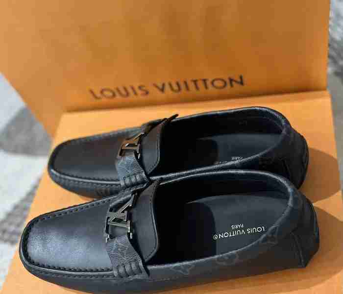 جوني LV مقاس 7.5