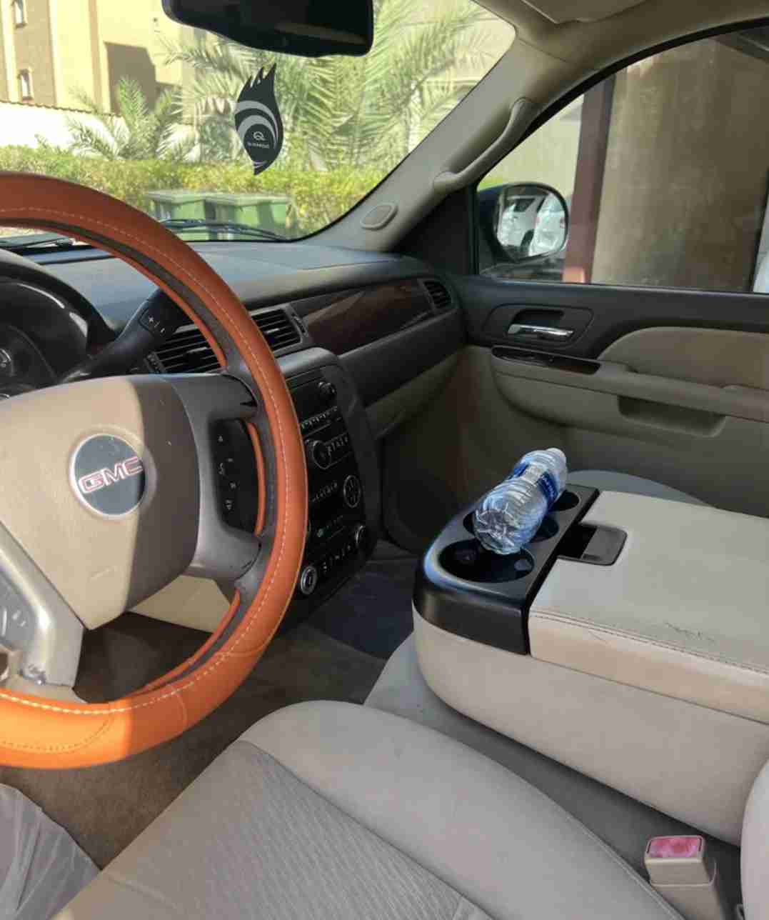 60472324
دردش
GMC Yukon 2010 model (Behbehani)