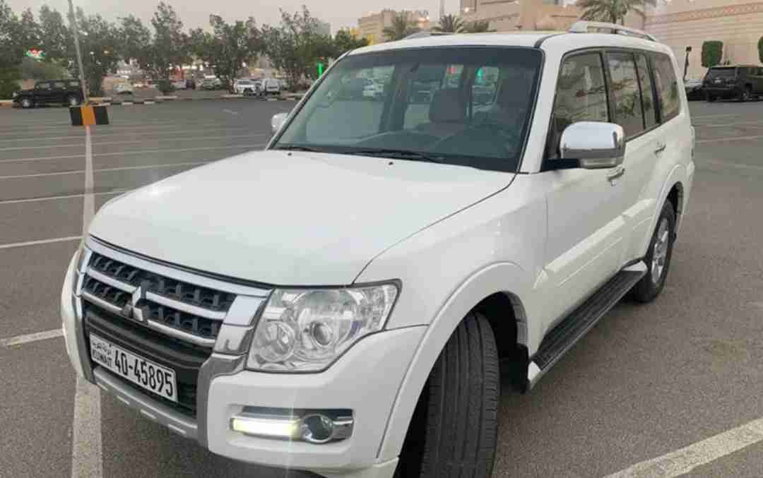 ميتسوبيشي باجيرو GLS موديل 2017
