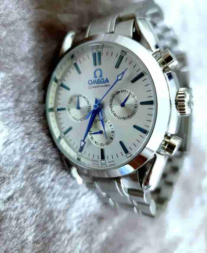 ساعة ماركة omega اتوماتيك