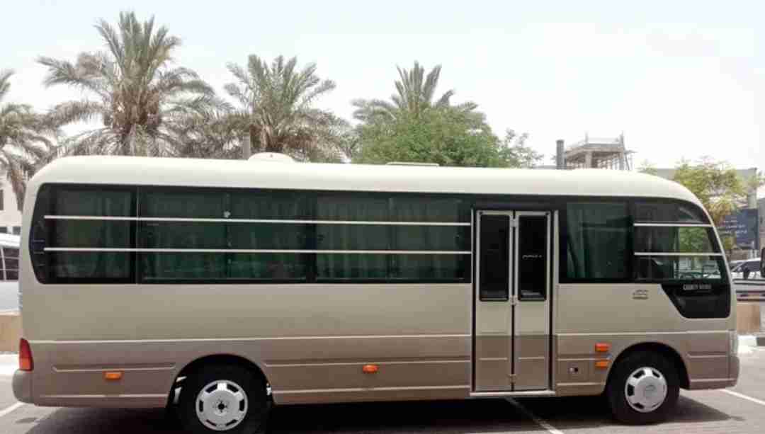 للبيع هيونداي كاونتي 22 راكب وارد وكالة الكويت ديزل