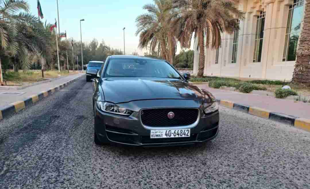 جاكوار EX