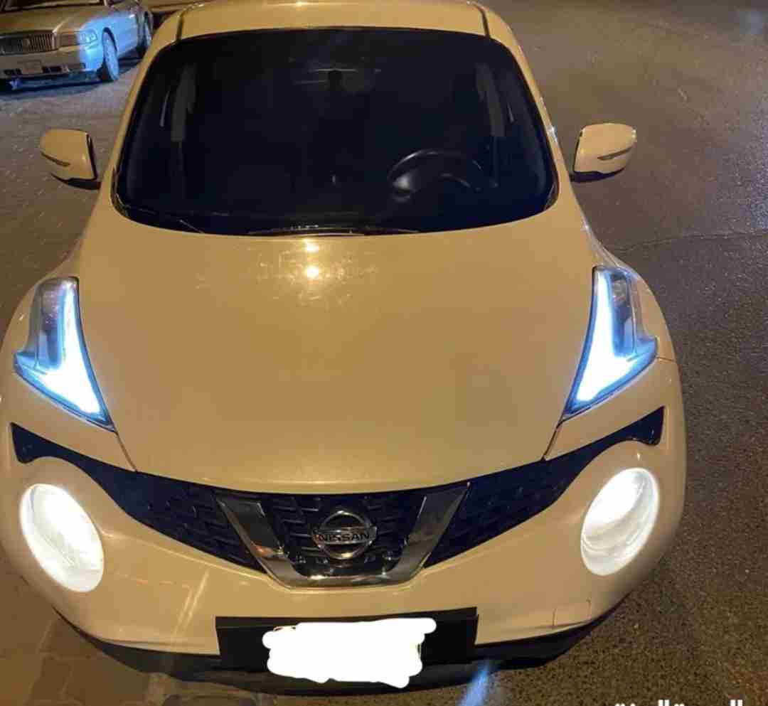 نيسان جوك 2015 للبيع نضيفه جدا شرط فحص
