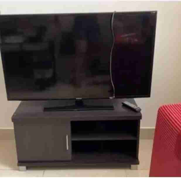 Samsung samrt TV 50 inches with 3d sunglasses