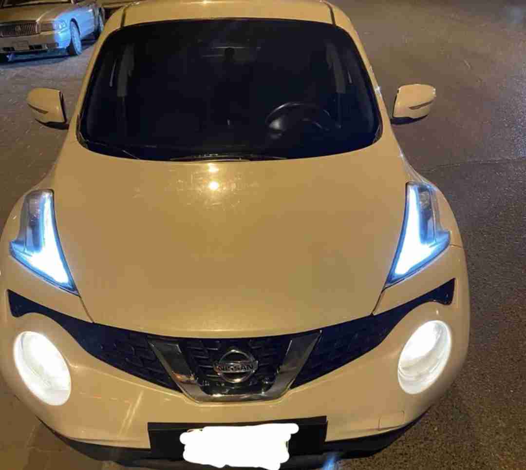 نيسان جوك 2015 للبيع نضيفه جدا شرط فحص