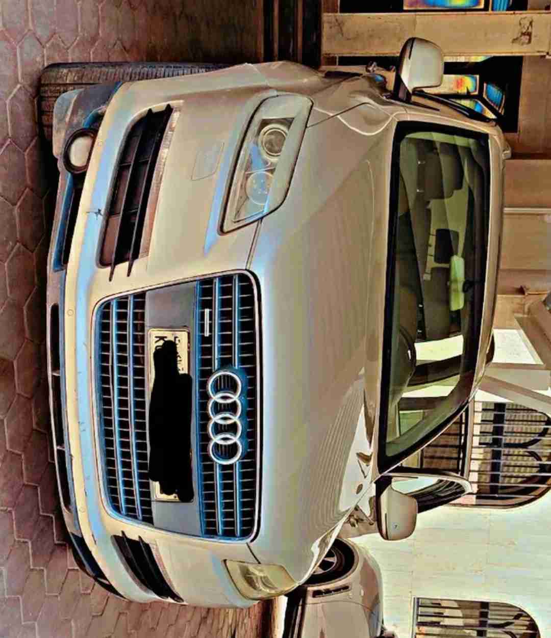 Audi Q7 2007 very Good condition only 2 doors need some paint engine gear chasi Fahas no issue just driver ac perfect working