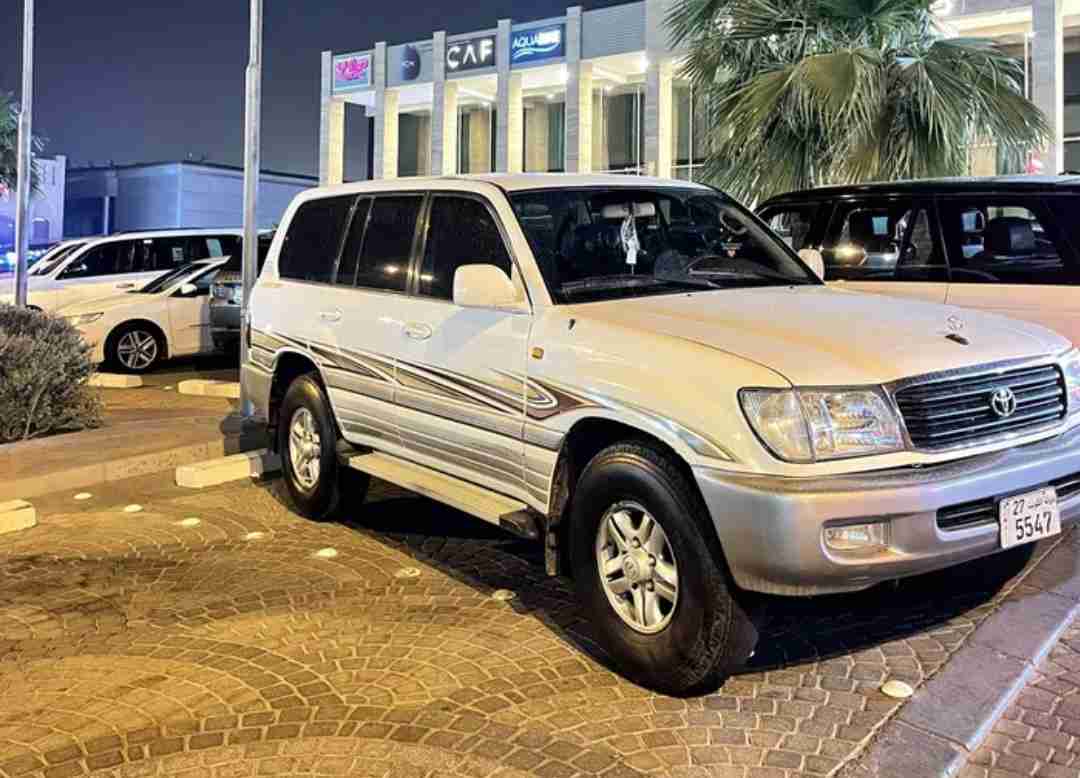 للبيع لاند كروزر 1999 مجدد 2003
