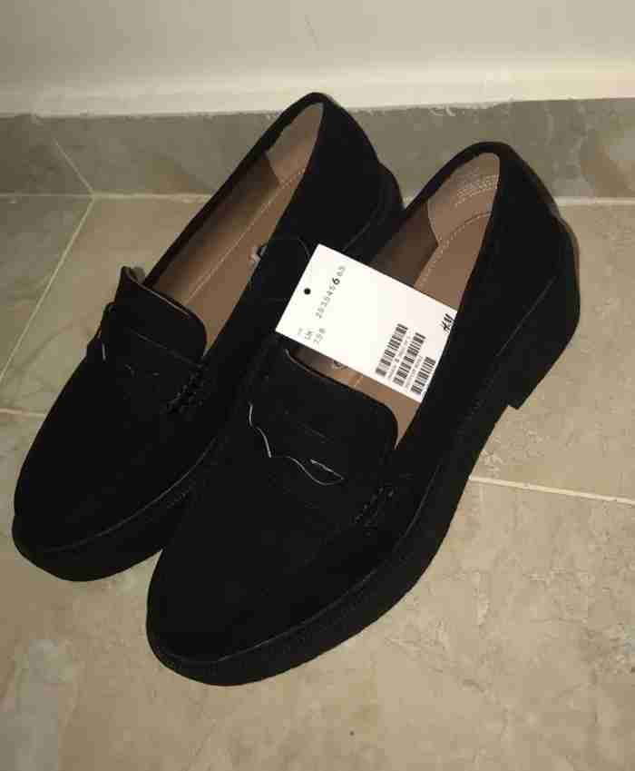 حذاء أسود من H&M جديد black shoes
