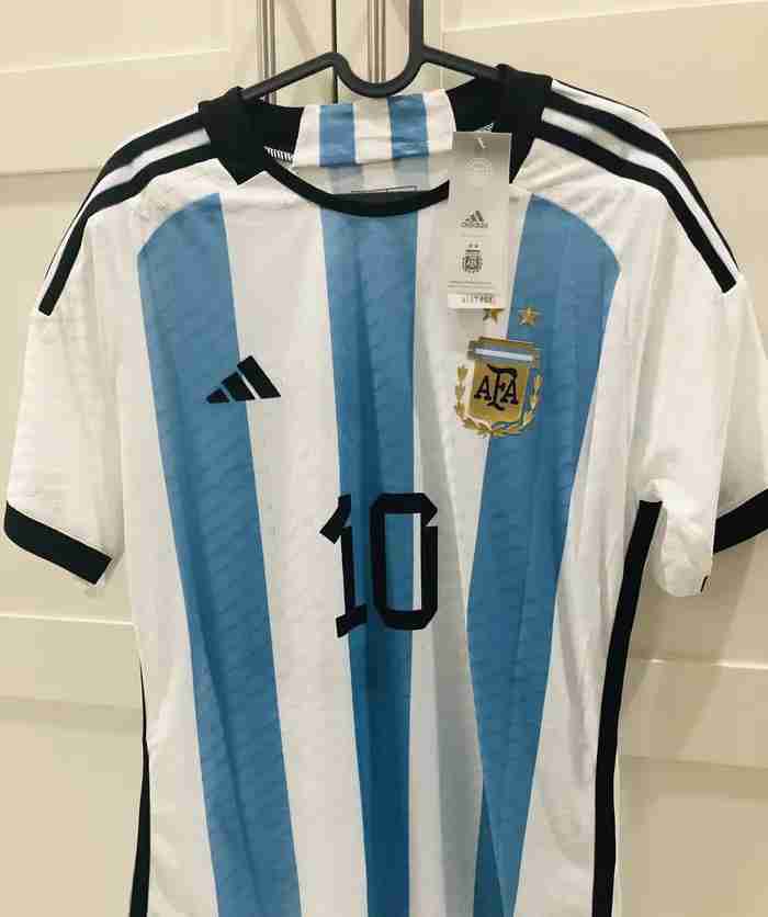 بلوزه الارجنتين لكاس العالم 2022 نسخة اللاعبين