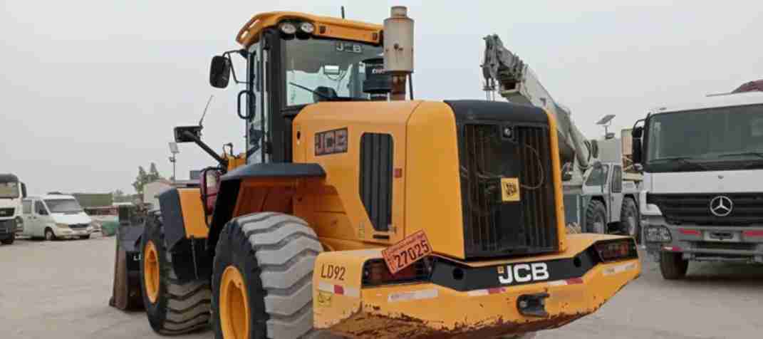 لودر jcb