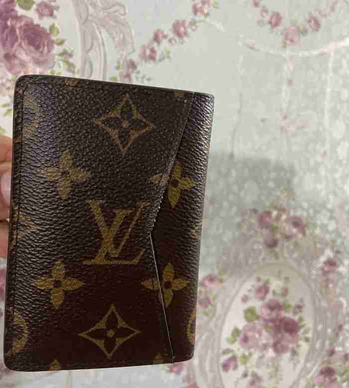 بيع بوك ال في اصلي من غير كرتونه اخذ البوك وروح المحل اسال عنه