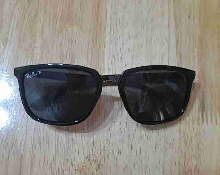 نظارة RAY-BAN جديده درجه اولى مصنوعه في ايطاليا