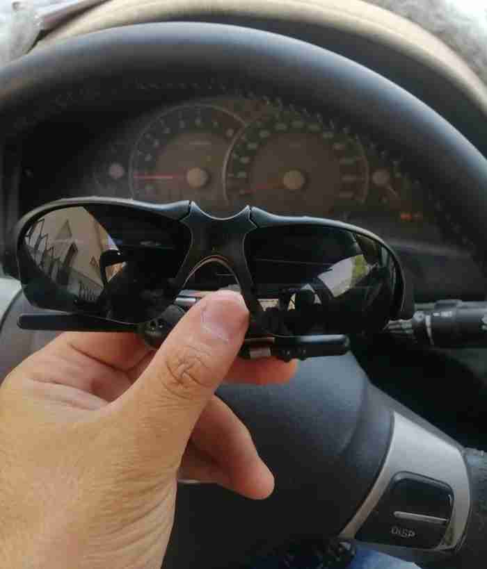 للبيع نظاره شمسيه بسماعه بلوتوث