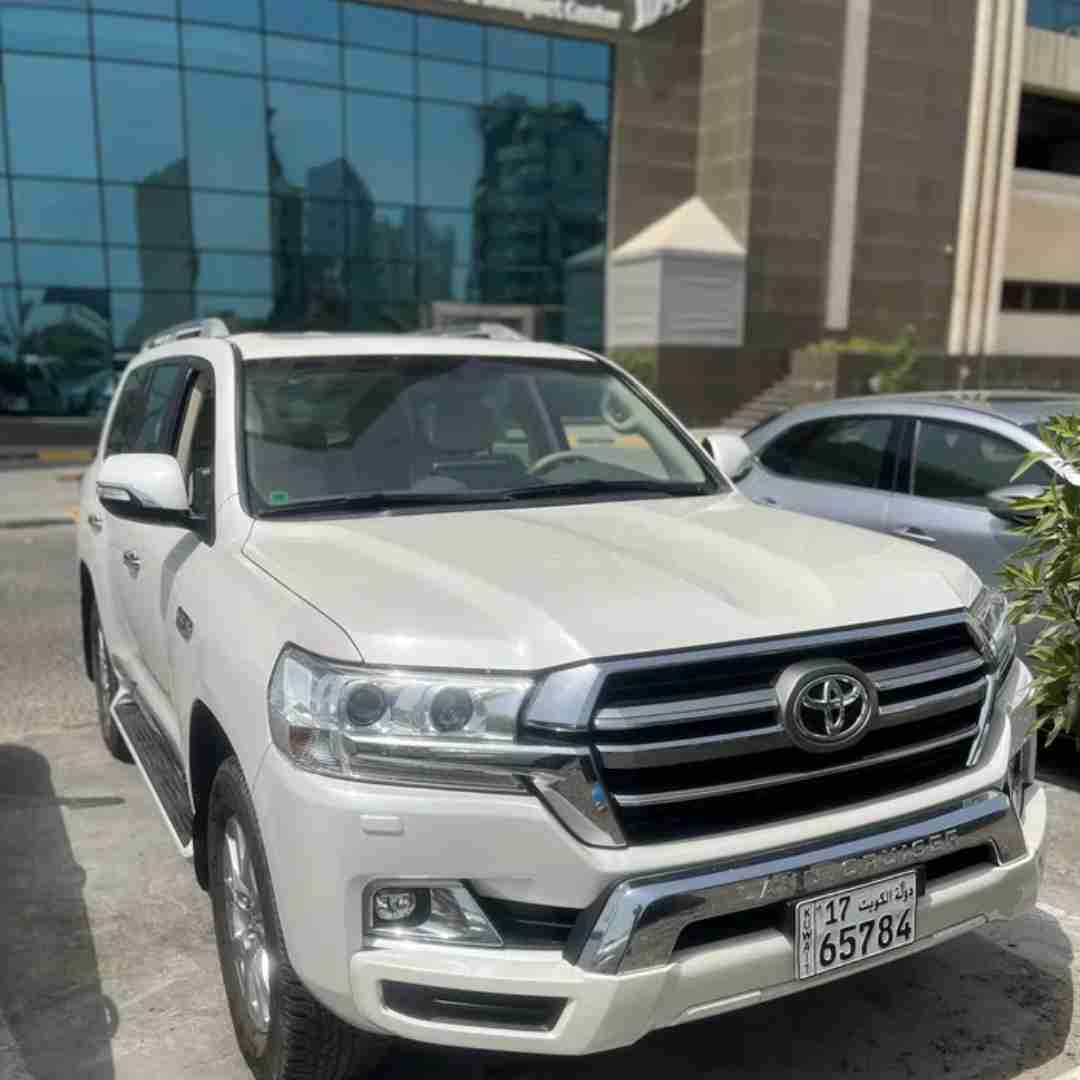 تويوتا لاند كروزر GXR V8 2020 وكالة الساير