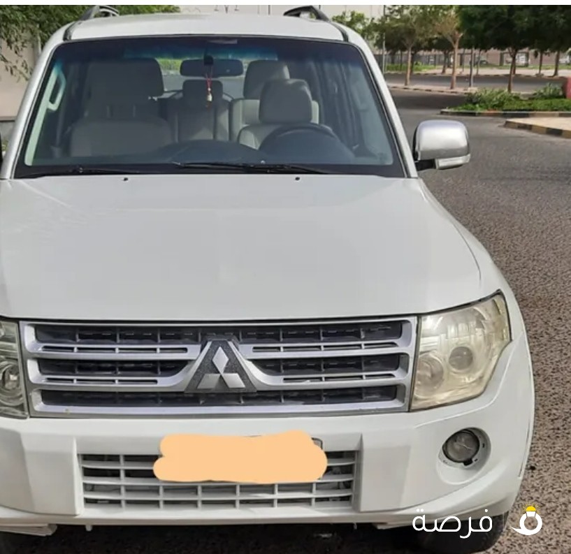 MITSUBISHI PAJERO 2012
