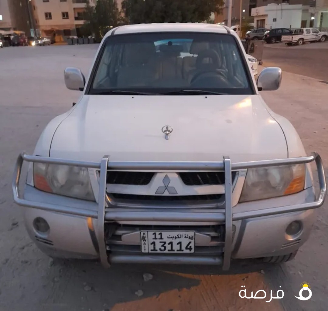 للبيع متسوبيشي باجيرو 2004